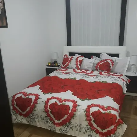 Apartment Apartman S *